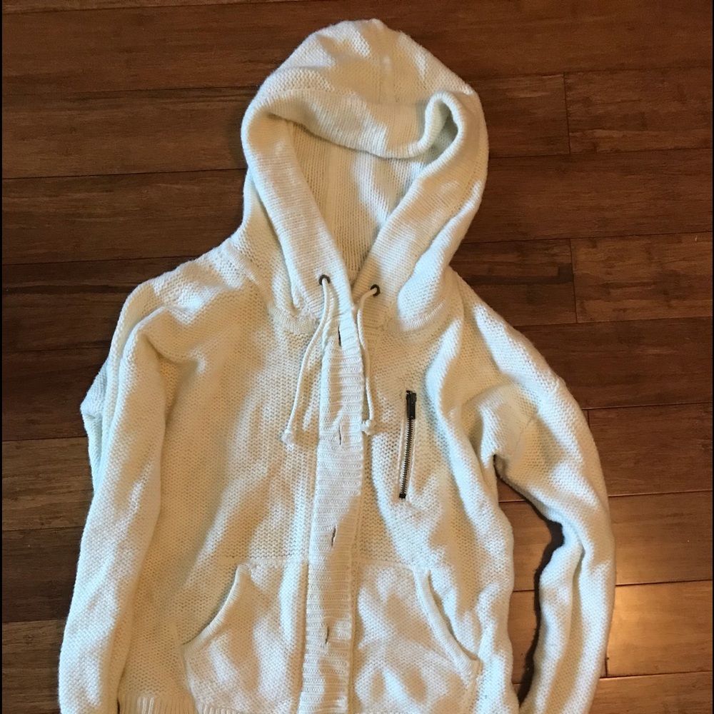 American eagle sweater